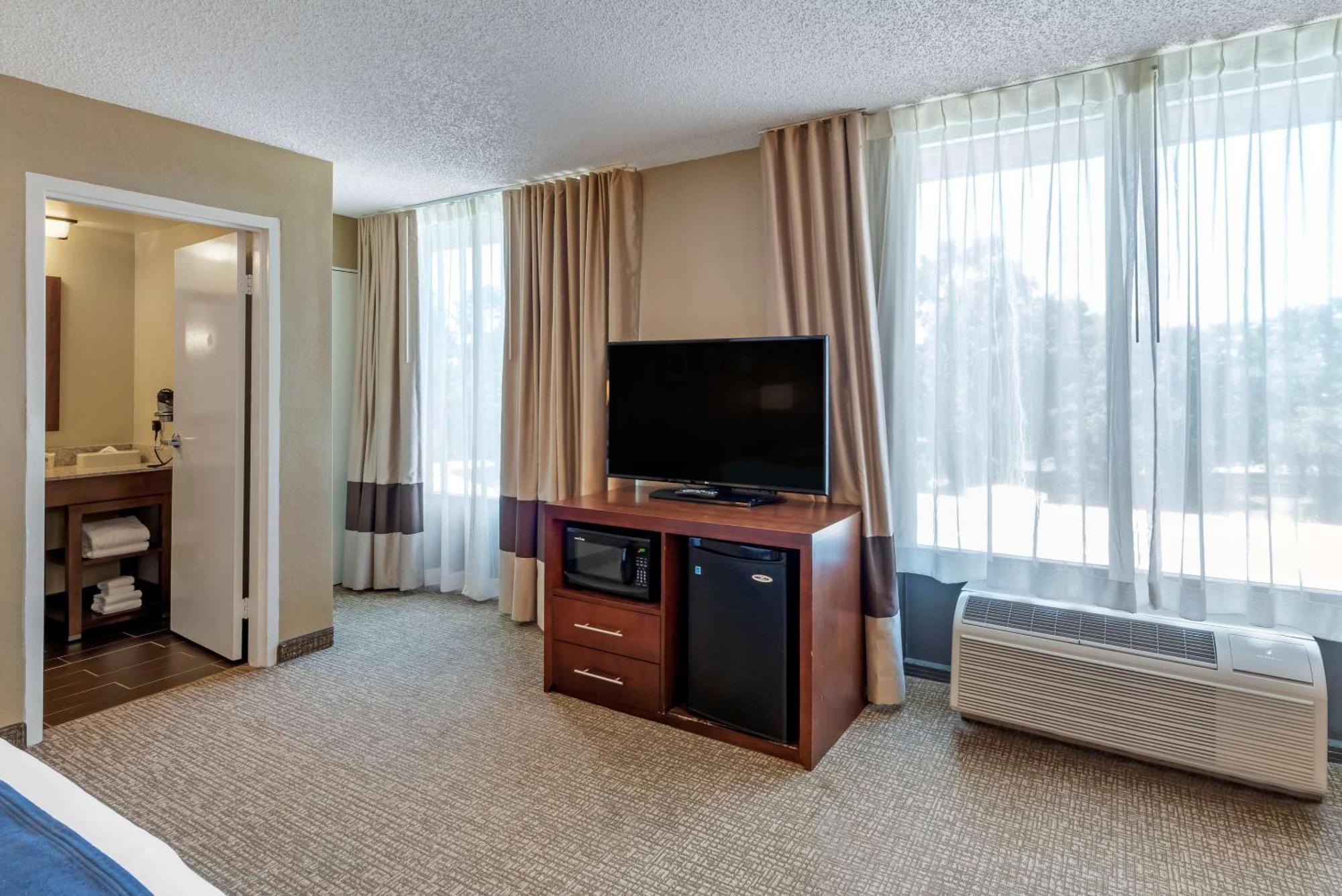 Inn Comfort Elizabeth Near 3*