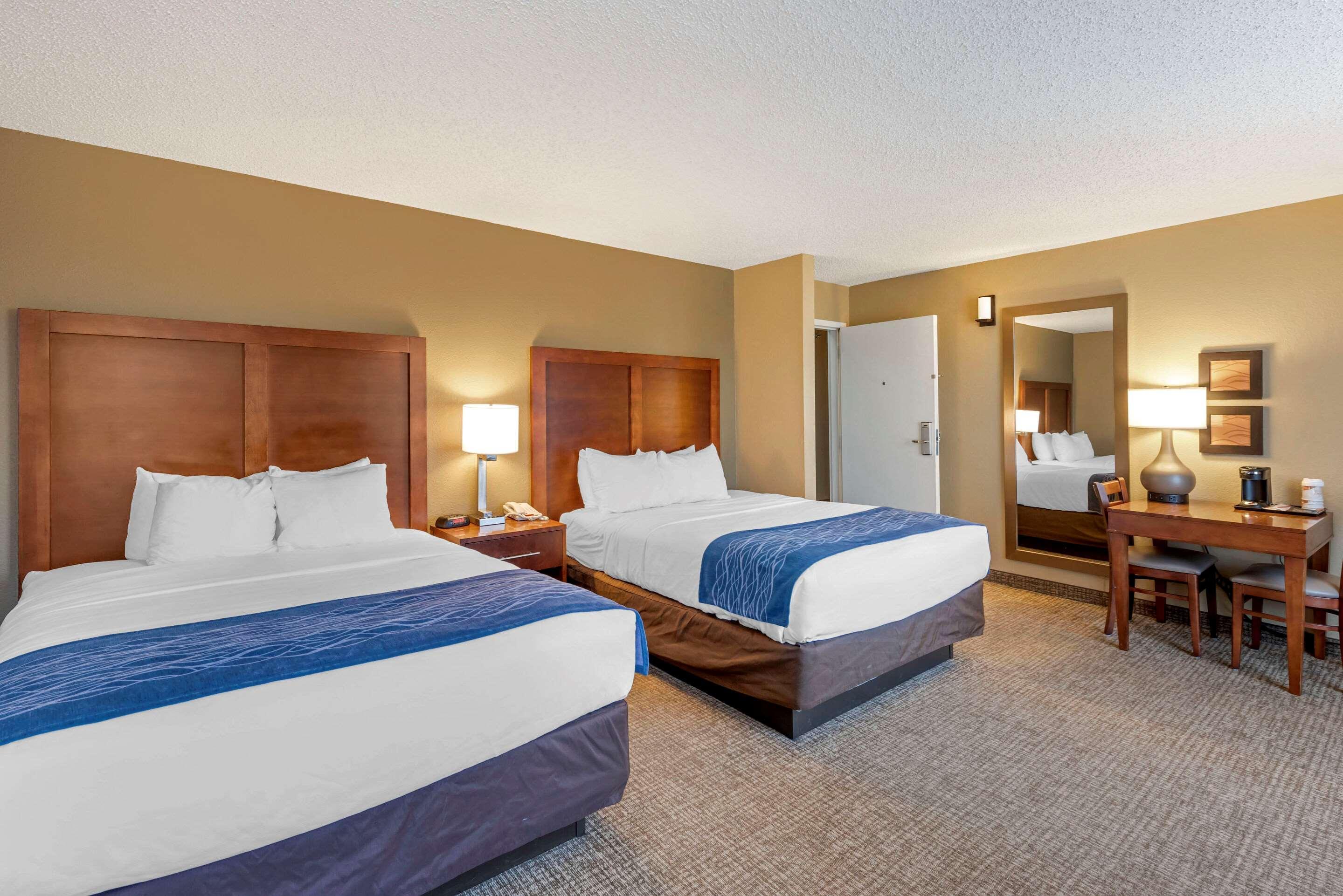 Inn Comfort Elizabeth Near